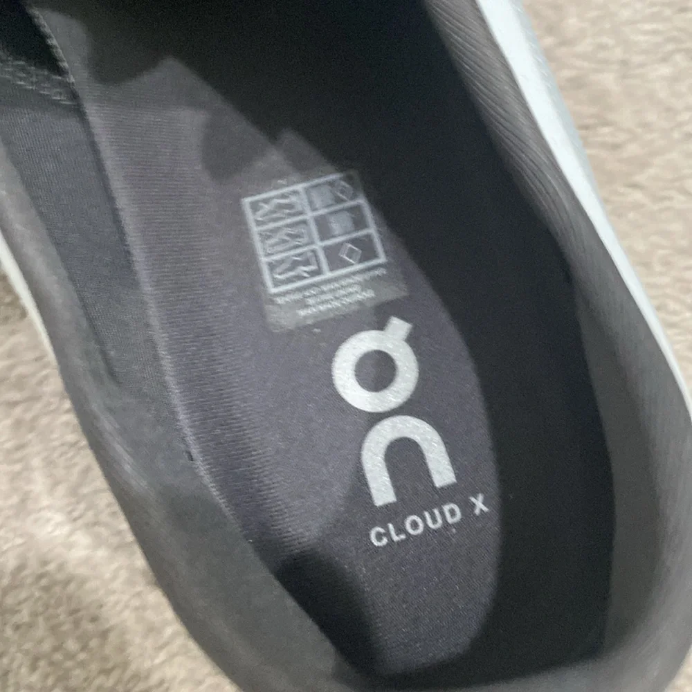 NWOT On Cloud Mens Running Light Gray Cloud X Athletic Shoes - Picture 3 of 5